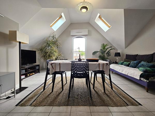 Appartement T3 75 m² traversant en plein centre-ville ! , Arcachon