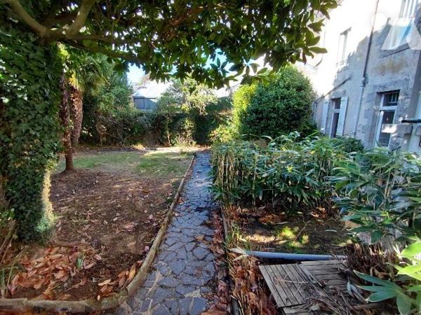 Maison bourgeoise 10 pièces à vendre à PONTIVY (56300) - Centre-ville historique
Maison 10 piè...