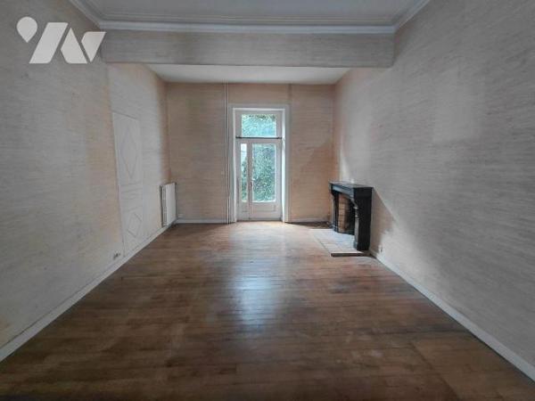 Maison bourgeoise 10 pièces à vendre à PONTIVY (56300) - Centre-ville historique
Maison 10 piè...