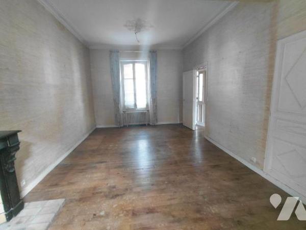 Maison bourgeoise 10 pièces à vendre à PONTIVY (56300) - Centre-ville historique
Maison 10 piè...
