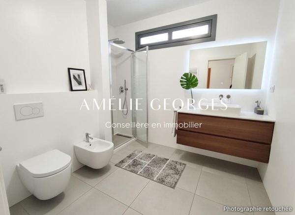 Maison T5 avec deux logements indépendants – 7 638m2 de terrain