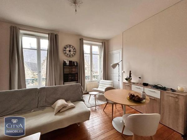 Appartement à louer 2 pièces 54.68m² Laval (53000)