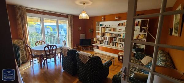 Appartement à louer 3 pièces 90.23m² Vendôme (41100)