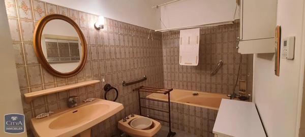 Appartement à louer 3 pièces 90.23m² Vendôme (41100)
