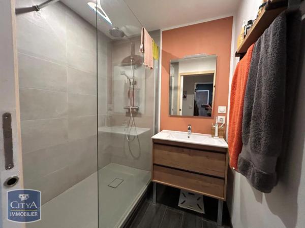 Appartement à louer 3 pièces 66.9m² Lille (59000)