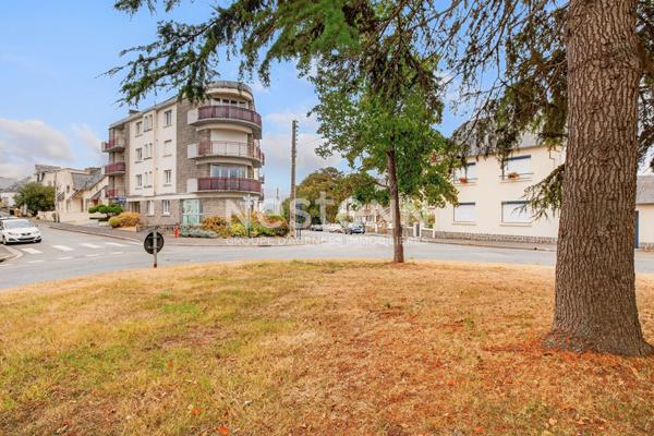 APPARTEMENT AVEC TERRASSE 2 CHAMBRES QUARTIER ROBIEN AVEC GARAGE