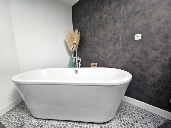 Maison rénovée 3 chambres Luminosité et confort au rendez-