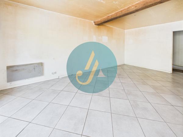 Saint-Amand-en-Puisaye (58310) Maison de village 130m2 avec 4 chambres proche centre bourg