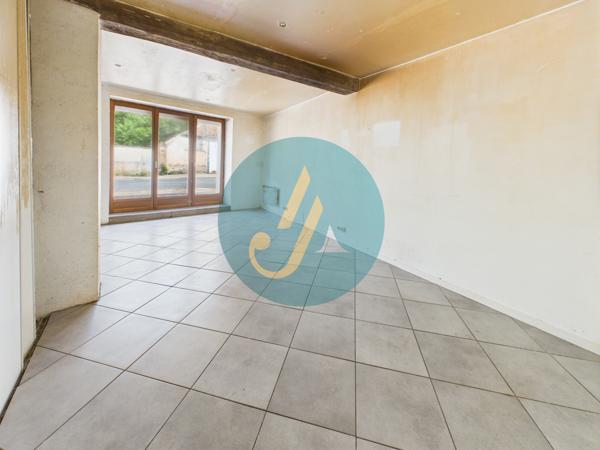 Saint-Amand-en-Puisaye (58310) Maison de village 130m2 avec 4 chambres proche centre bourg