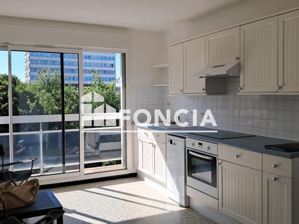 Location Appartement 4 pièces 116.08 m² - 14 RUE BRANDA Brest 29200