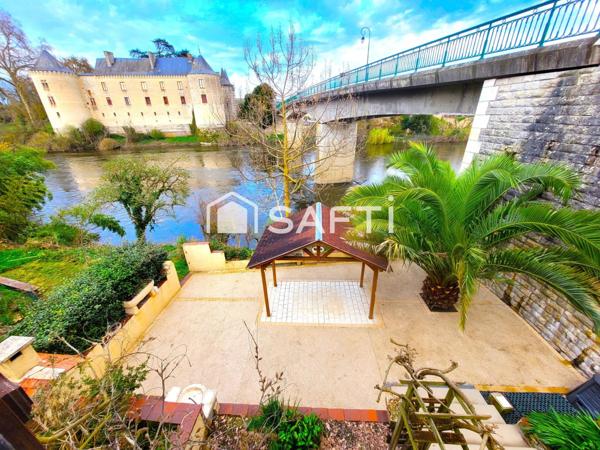 MAISON DE CAMPAGNE +cour +jardinet +rivière