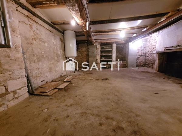 MAISON DE CAMPAGNE +cour +jardinet +rivière