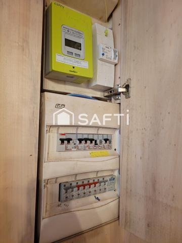 MAISON DE CAMPAGNE +cour +jardinet +rivière