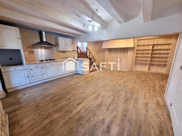 MAISON DE CAMPAGNE +cour +jardinet +rivière