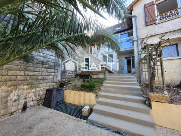 MAISON DE CAMPAGNE +cour +jardinet +rivière