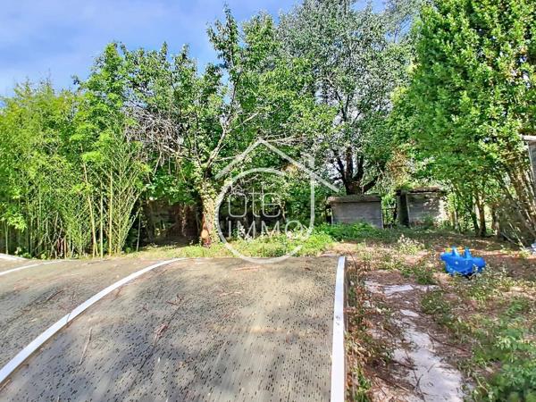 PINEUILH : Villa plain-pied à rénover 124 m² 3 chambres jardin  1485 m²