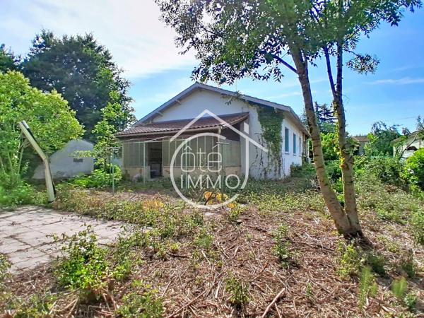 PINEUILH : Villa plain-pied à rénover 124 m² 3 chambres jardin  1485 m²