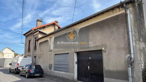 Vente                                                      Local industriel
                        
                     6 pièces                      300 m2                     à Sarcelles