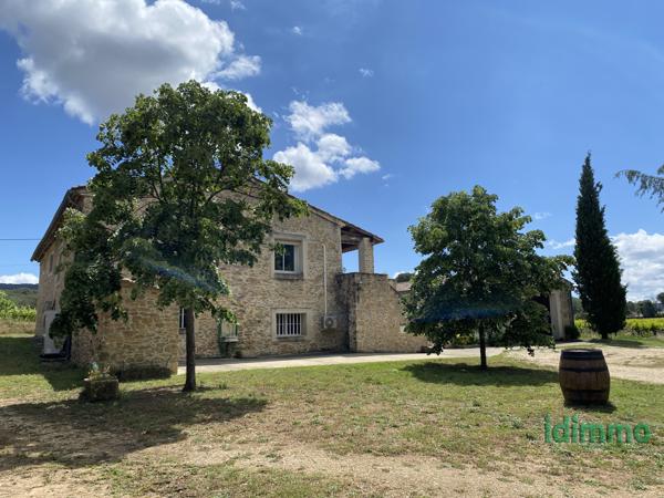 Mas sans vis à vis 156m² avec dépendances - terrain 1ha campagne Bagnols-sur-Cèze (30200)