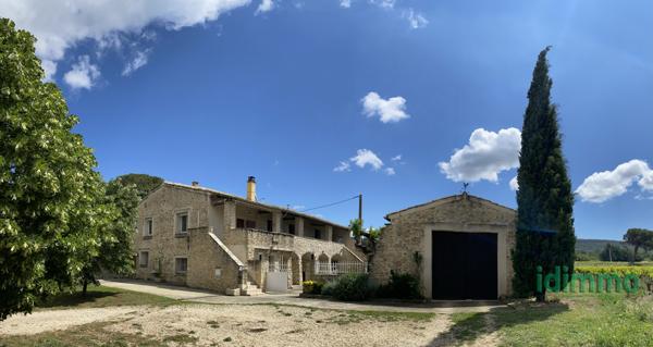 Mas sans vis à vis 156m² avec dépendances - terrain 1ha campagne Bagnols-sur-Cèze (30200)