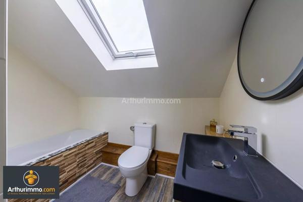 Vente                                                      Maison
                        
                     7 pièces                      169 m2                     à Saint-Fargeau-Ponthierry