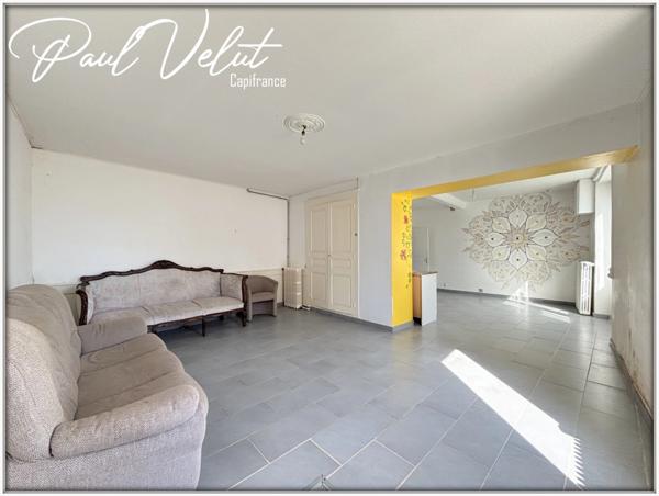 Maison familiale avec jardin et dépendances – Vinay