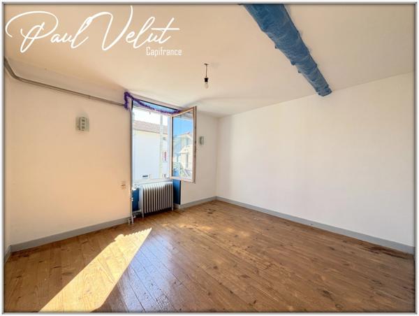 Maison familiale avec jardin et dépendances – Vinay