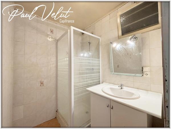 Maison familiale avec jardin et dépendances – Vinay