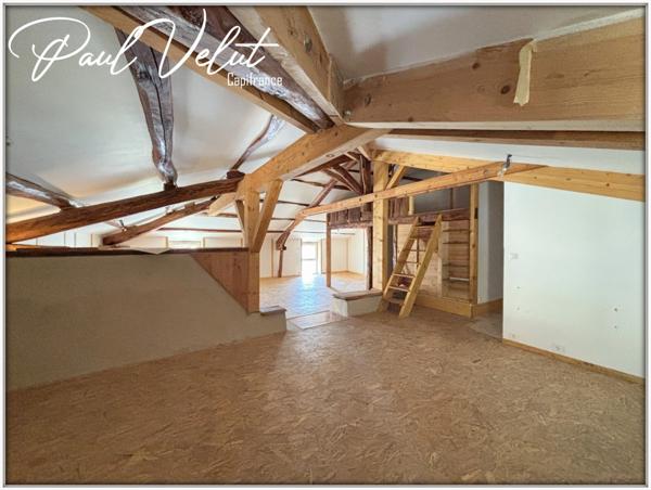 Maison familiale avec jardin et dépendances – Vinay