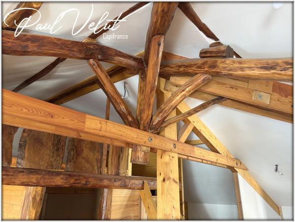 Maison familiale avec jardin et dépendances – Vinay