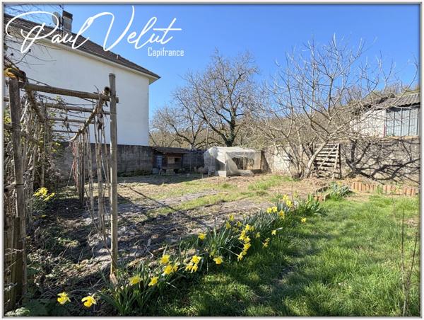 Maison familiale avec jardin et dépendances – Vinay