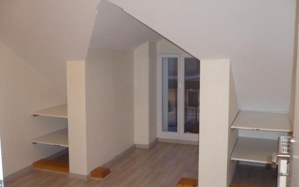 Appartement à louer    3 pièces • 45,03 m2 Couternon
