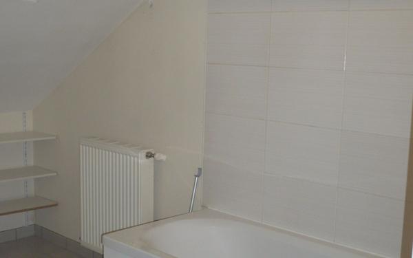 Appartement à louer    3 pièces • 45,03 m2 Couternon