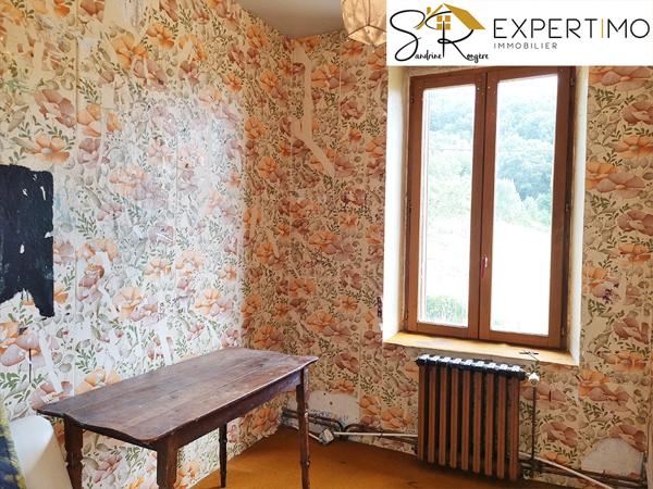 Teilhet (63560) Maison de 144 m² sur terrain de 4510 m² avec double garage à Teilhet (63560)