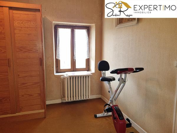 Teilhet (63560) Maison de 144 m² sur terrain de 4510 m² avec double garage à Teilhet (63560)