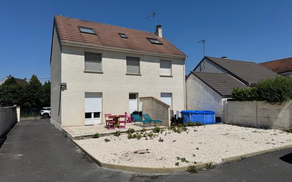 Immeuble à vendre    6 pièces • 130 m2 Ozoir-la-Ferrière