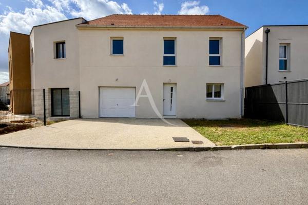 Maison familiale récente de 110m2 - 5 pièces - garage et sous-sol total - DPE A
