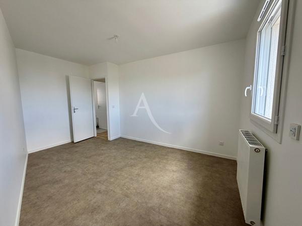 Maison familiale récente de 110m2 - 5 pièces - garage et sous-sol total - DPE A
