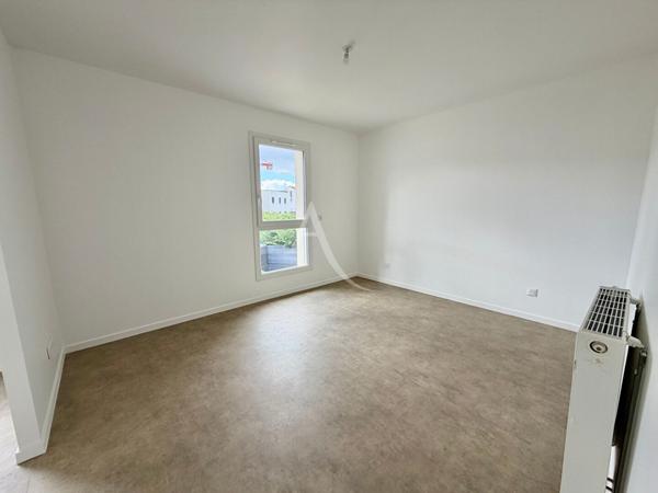 Maison familiale récente de 110m2 - 5 pièces - garage et sous-sol total - DPE A