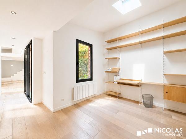 Loft contemporain avec terrasse, patio et garage – Bordeaux Saint-Nicolas