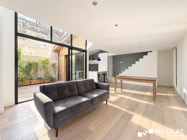 Loft contemporain avec terrasse, patio et garage – Bordeaux Saint-Nicolas