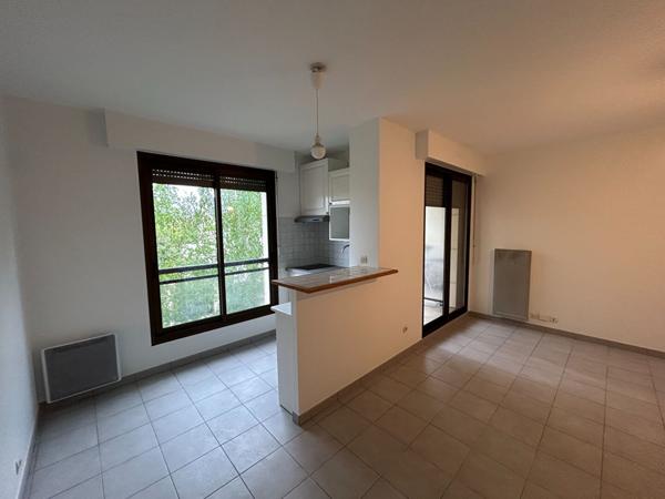 Location appartement Le Perreux-sur-Marne - 1 pièce(s) - 28 m² - 850 €/mois