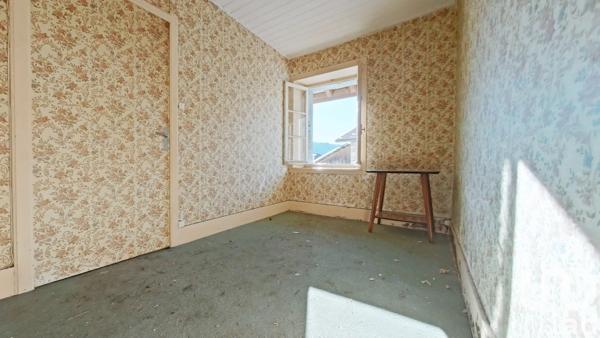 Maison 5 pièces de 110 m² à Hauts de Bienne (39400)