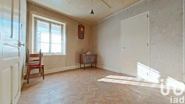 Maison 5 pièces de 110 m² à Hauts de Bienne (39400)