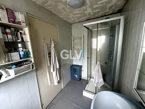 Maison 1930 à rénover sur parcelle de 340m2 , Avion
