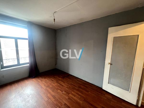 Maison 1930 à rénover sur parcelle de 340m2 , Avion