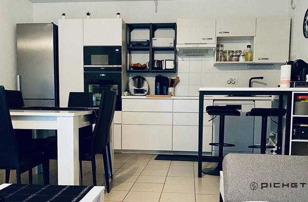 Appartement 3 pièces 64 m² ARTIGUES PRES BORDEAUX - 33370