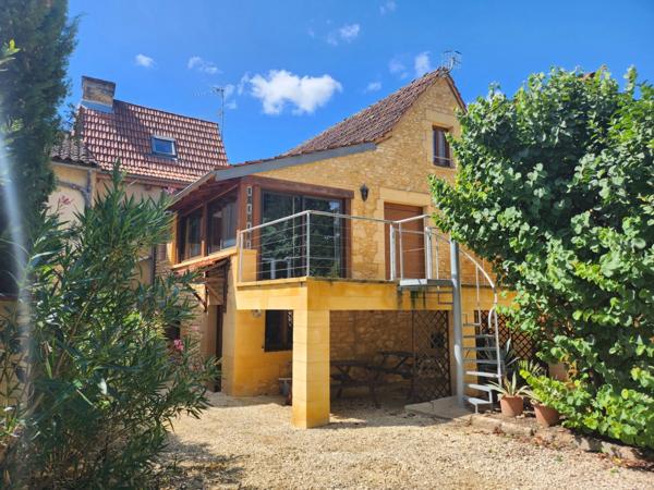 Joli ensemble de deux maisons
