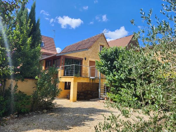 Joli ensemble de deux maisons