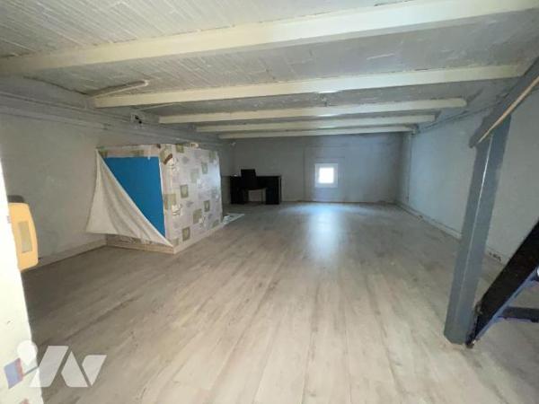 Maison à vendre à Valensole (04210) en Alpes-de-Haute-Provence: Maison d'habitation composé de ...
